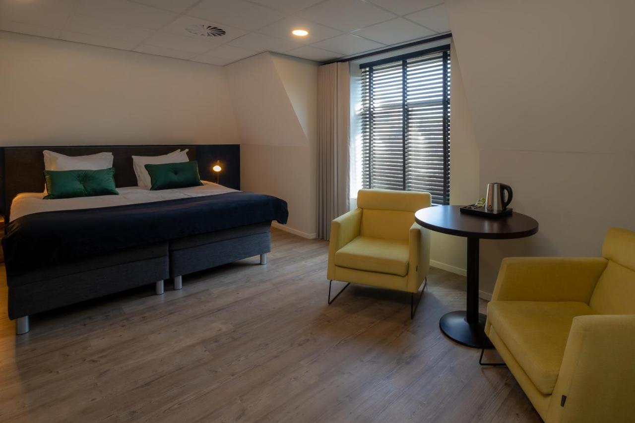 Hotel De Jonge 4*