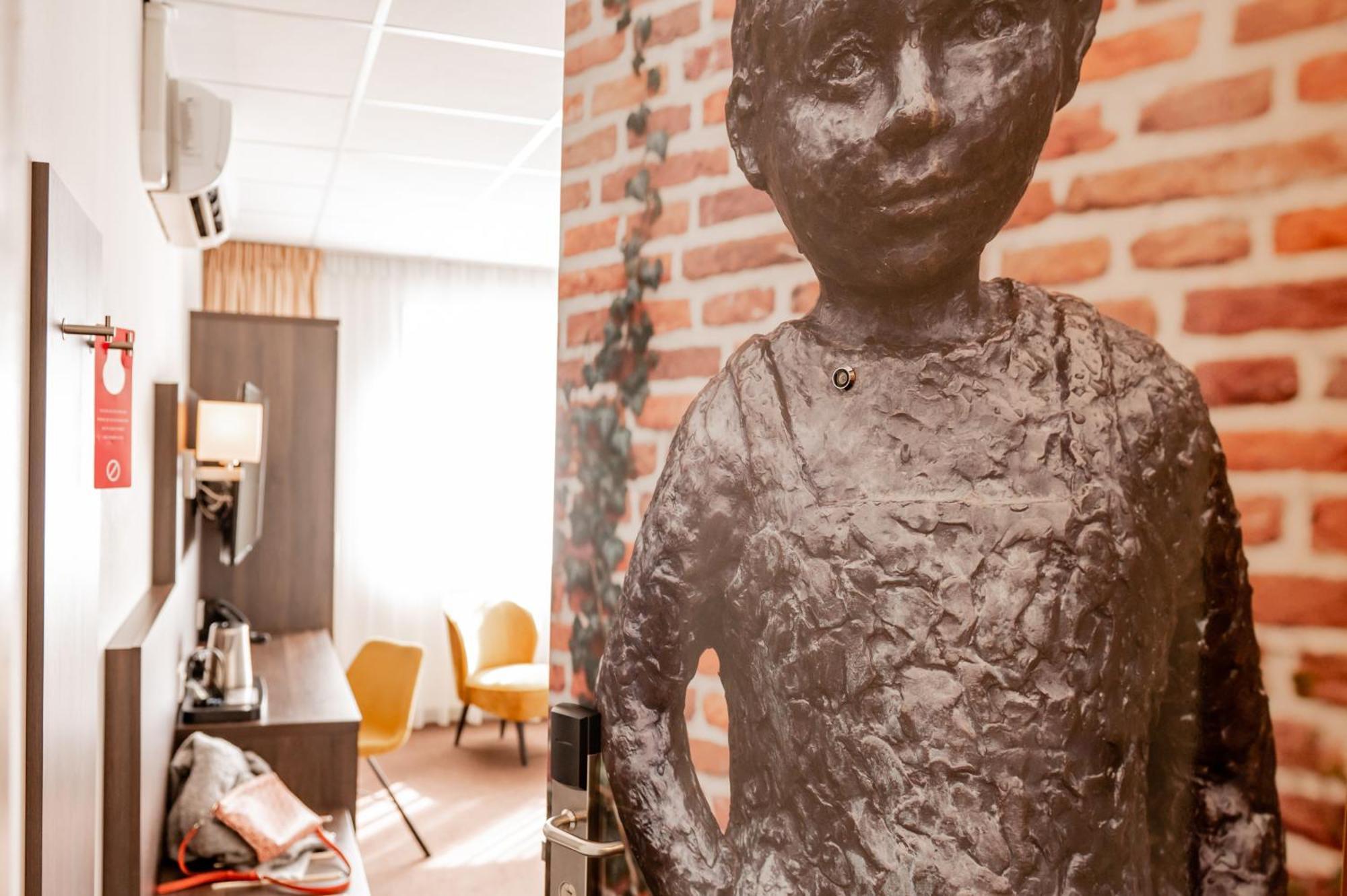 De Jonge 4* Assen